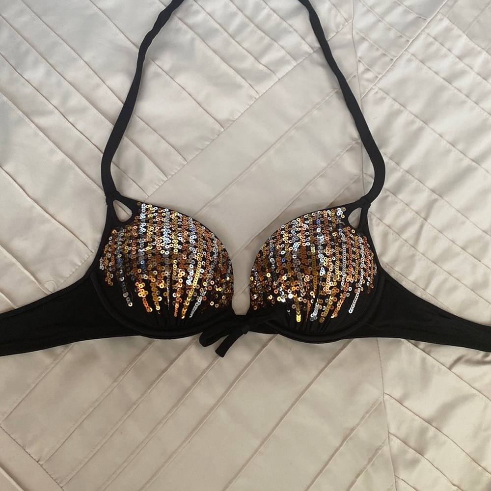 Victoria’s Secret add two cups bathing suit top